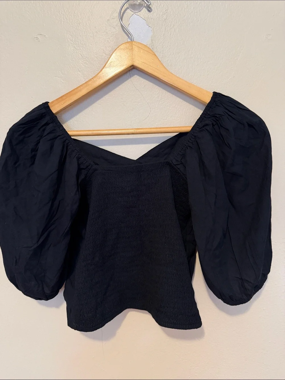 Abercrombie & Fitch Black Puff-Sleeve V-Neck Blouse
